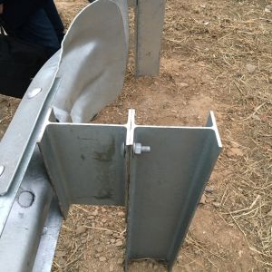 Galvanized Highway Guardrail H Newel Post for Roadway Safety Crowd Control