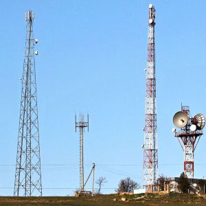 Galvanized Steel Structure Lattice Mast BTS Communication Tower 50m Tall