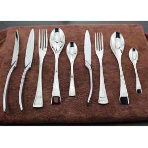 China Royal high quantity Stainless steel cutlery/flatware set on sale