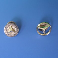 Epoxy Coating / Resin Zinc Alloy Die Casting Metal Lapel Pin badge