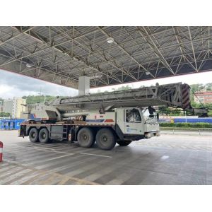 2012 Zoomlion 80T Truck Crane Mobile Crane Lifting Equipments with Five-Arm