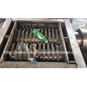 Mini Scrap Plastic Waste Shredder Machine Space Saving For PET Bottles