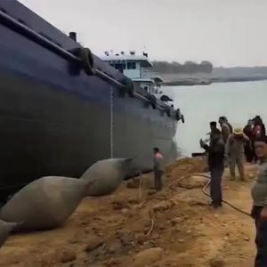 Cylindrical Marine Rubber Airbags Floating And Inflatable Ship Rubber Airbag