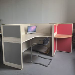 China 4 People Office Desk Workstation Office Partitions Table Workstation