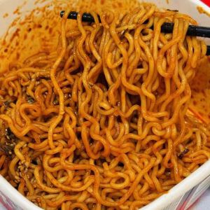 Little Spicy Wuhan Dry Noodles Spicy Sesame Sauce Flavor For Your Authentic