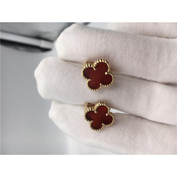 Van Cleef Arpels Sweet Alhambra earstuds 18k yellow gold with carnelian