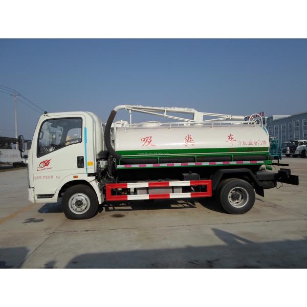 HOWO 4X2 Fecal Suction Truck 4000 Liters Euro II Suction Sewage Truck