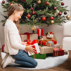 Fur Christmas Tree Skirt, White Plush Christmas Tree Base Blanket Tree Skirt for