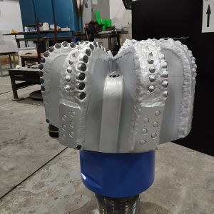 API Rock Bit 17 Inch 7 Blades PDC Button Bit Of Well Drill Bit