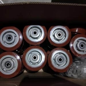 Industrial Trolley Castor Wheels Heavy Duty 8 Inch Red PU Wheel With Side Brake