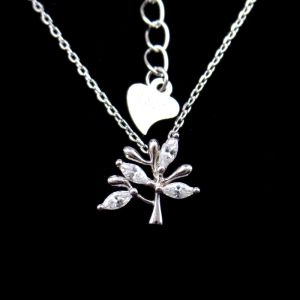 China Modern Design Silver Cubic Zirconia Necklace With 925 Sterling Silver Material on sale