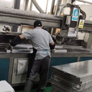 Aluminum Honeycomb Sawing Machine For Cutting Honeycomb Core Blocks