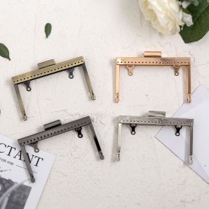 9*8cm Square Closure Black Metal Purse Frame With Loops