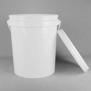 Smooth Surface Plastic Round Buckets in Various Capacities with Customizable