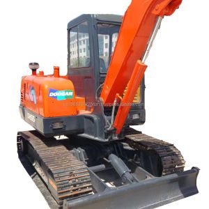 Cheap Second-hand DOOSAN DH55 Excavator with Good Efficiency and Original Hydraulic Cylinder for sale
