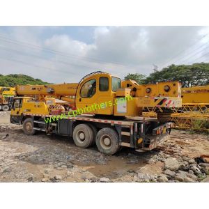 25 Ton Used Truck Crane Hoist Crane 2014 XCMG Folding with 6 Months After-sales