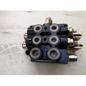 YTO tractor fitting two-piece multi-way valve is suitable for 70/80/90