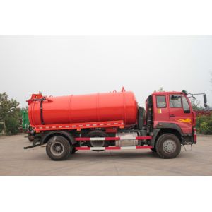 4x2 Sinotruk Howo7 Sewage Suction Truck 10M3 Tank Capacity In Red Color
