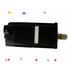 Yaskawa SGMAS-A5A2A4C AC SERVO MOTOR 50W 200V 3000RPM 0.66A NEW