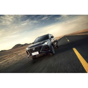 Petrol Changan CS75 Plus Car 10 - 15km/L Fuel Efficiency 200km/h Maximum speed