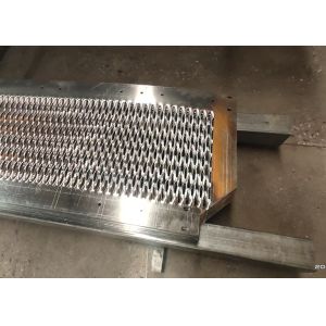 China Diamond Pattern Grip Strut Grating with Slip Resistance and Corrosion Resistance for Safety Applications on sale
