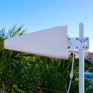 High Frequency Range 698-2690MHz/ 600-6000MHZ Omni-directional Communication