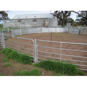 Hot Dip Galvanized 1.6m Livestock Fence Panels With Accessory Pins / Lugs