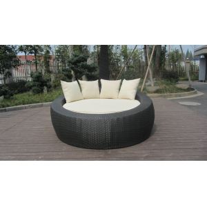 China Home / Office Leisure Outdoor Rattan Daybed With White Cushion on sale