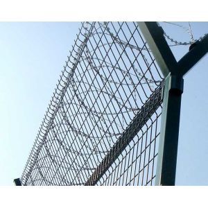 green power coated Dia 500mm BTO-22 Razor Barbed Wire Airport Security Fence 1.8