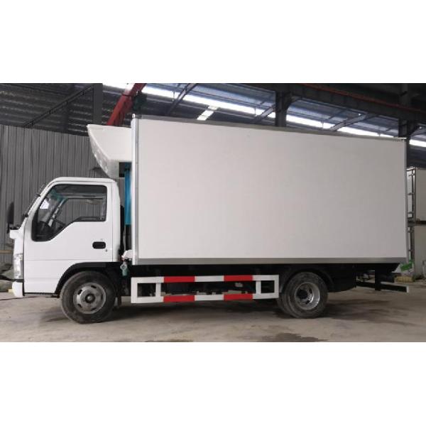 98HP Freezer Box Truck 5t Left Hand Drive Isuzu Engine