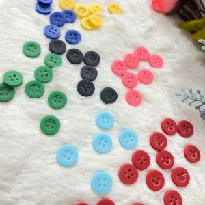 Fashion Buttons Custom DIY Luxury Colorful Round 4 holes Resin Buttons Polyester