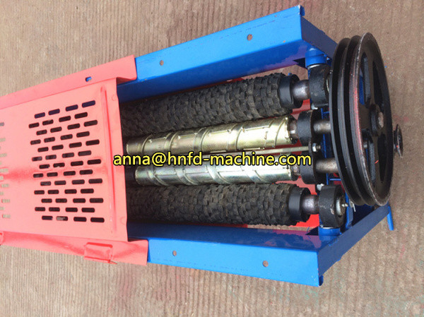 corn husker, corn husking machine, corn shelling machine, corn skin peeling