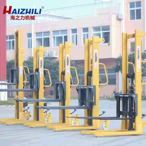 Cargo Lifting Mini Hand Forklift 3 Ton Robust Steel Constructure Smooth