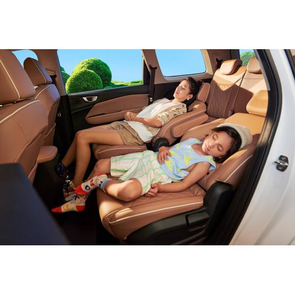 4785x1820x1785mm MPV Wuling Jiachen HEV Hybrid Car 5 Door 7 Seat Lithium Battery EV Car