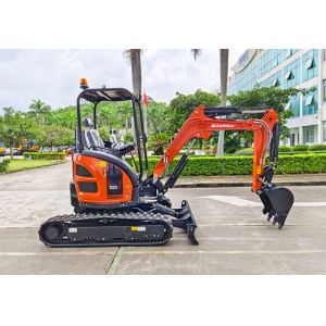 Red Mini Excavator 2600kg Tailless Bucekt 0.09M3 With Cabin Euro 5 Rubber Track