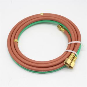 Red And Green Synthetic Rubber Twin Hose With BB Hose Fittings 1/4" X 12.5"