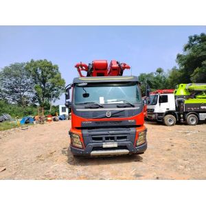 China 2021 Years 67 M Pump Car Five Bridge Volvo Chassis concrete pump price mercedes benz on sale