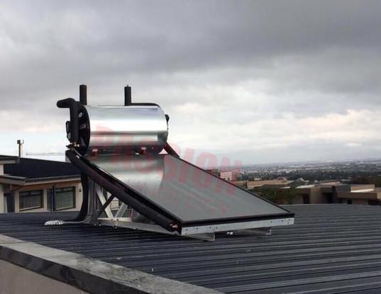 Quality Aluminium Alloy Flat Plate Solar Collector , Home Solar Water Heating System wholesale