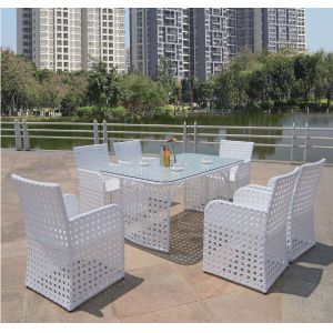China YLX-RN-043 White Rattan Outdoor Chair and Table on sale