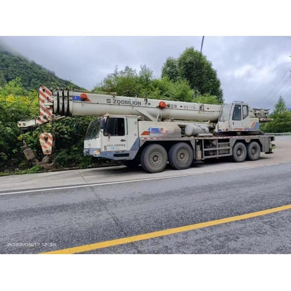 Quality All-Terrain Zoomlion 80ton Truck Crane White Lifting Equipment for Construction Needs wholesale