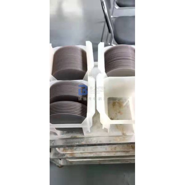 Quality Customized LiTaO3 Wafer with Exceptional Ferroelectric and Electro Optic Properties for in Telecommunications and Sensors wholesale