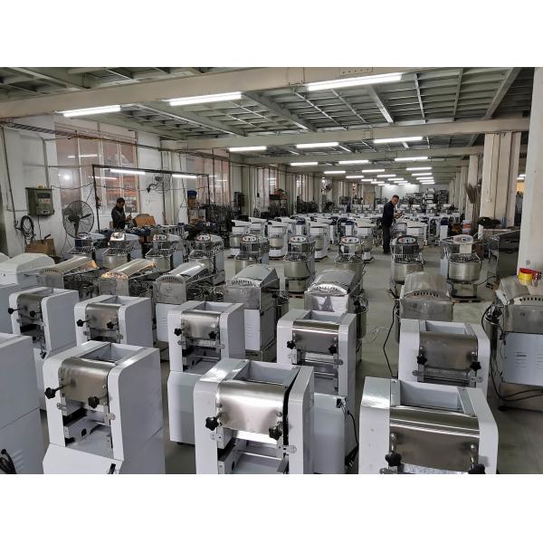 Quality Automatic Noodle Making Machine Dough Width 19CM Electric Pasta Maker wholesale