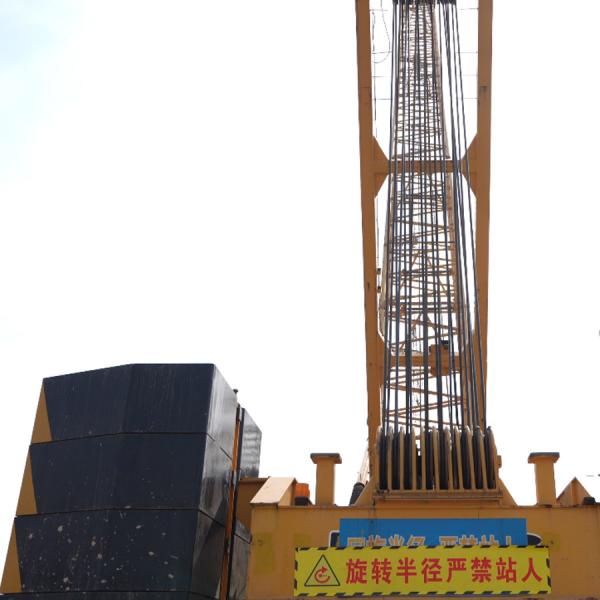 Heavy Duty Lifting Demands 150T Crawler Crane with 80 Meters Maximum Working