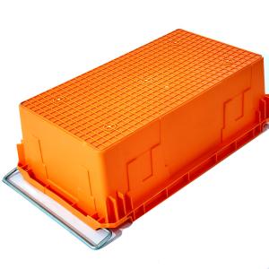 Metal Handle Plastic Crates for Customized Vegetable Storage Internal Size 640