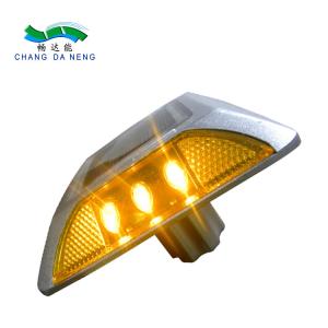 Modern solar traffic warning light elegant in fashion led flasher traffic safety