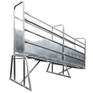 Cheap Adjustable Galvanized Cattle Chute Loading Ramp for sale