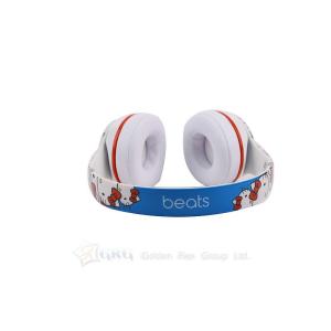 NEW SEALED Beats Solo 2 Wireless by Dr Dre On-Ear Headphone - Hello Kitty
