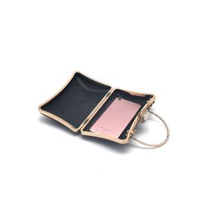 Engaged Gift Metal Knob Pillow Clutch Frame With Handle