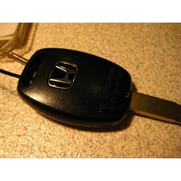 Quality engineering plastics and brass honda replacement auto folding keys wholesale