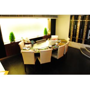 Commercial Fan Shape Teppanyaki Grill Table with 220-240 V 380 V 8000w Power for